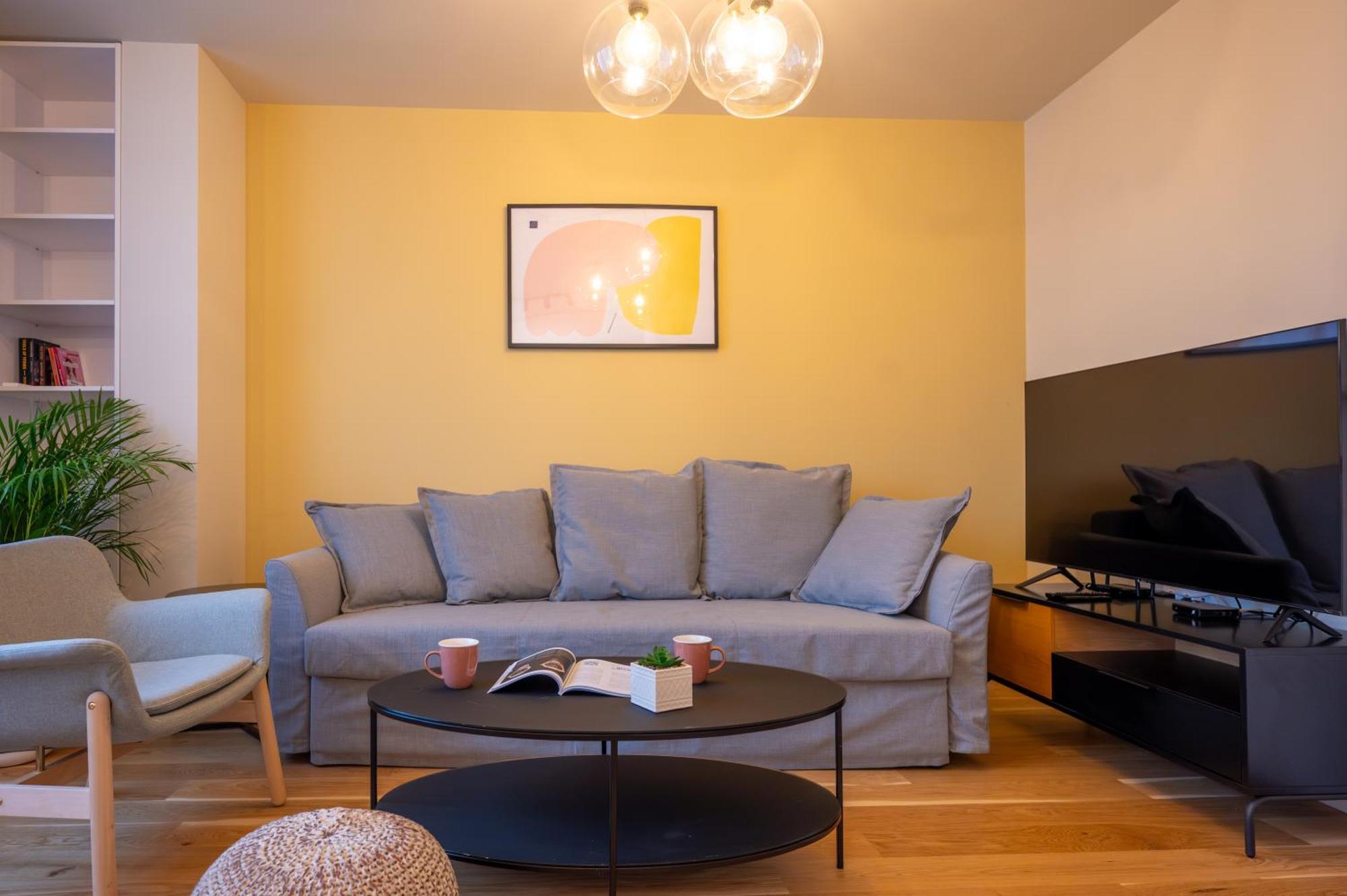 Design 1Bdr Apartment Near City Center Sofia Luaran gambar